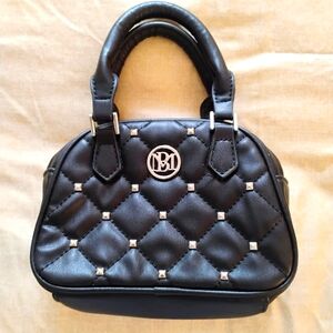 Elegant Black Quilted Handbag